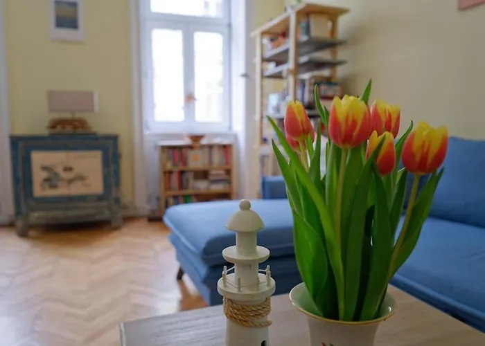 Your Sunny, And Quiet With Garden